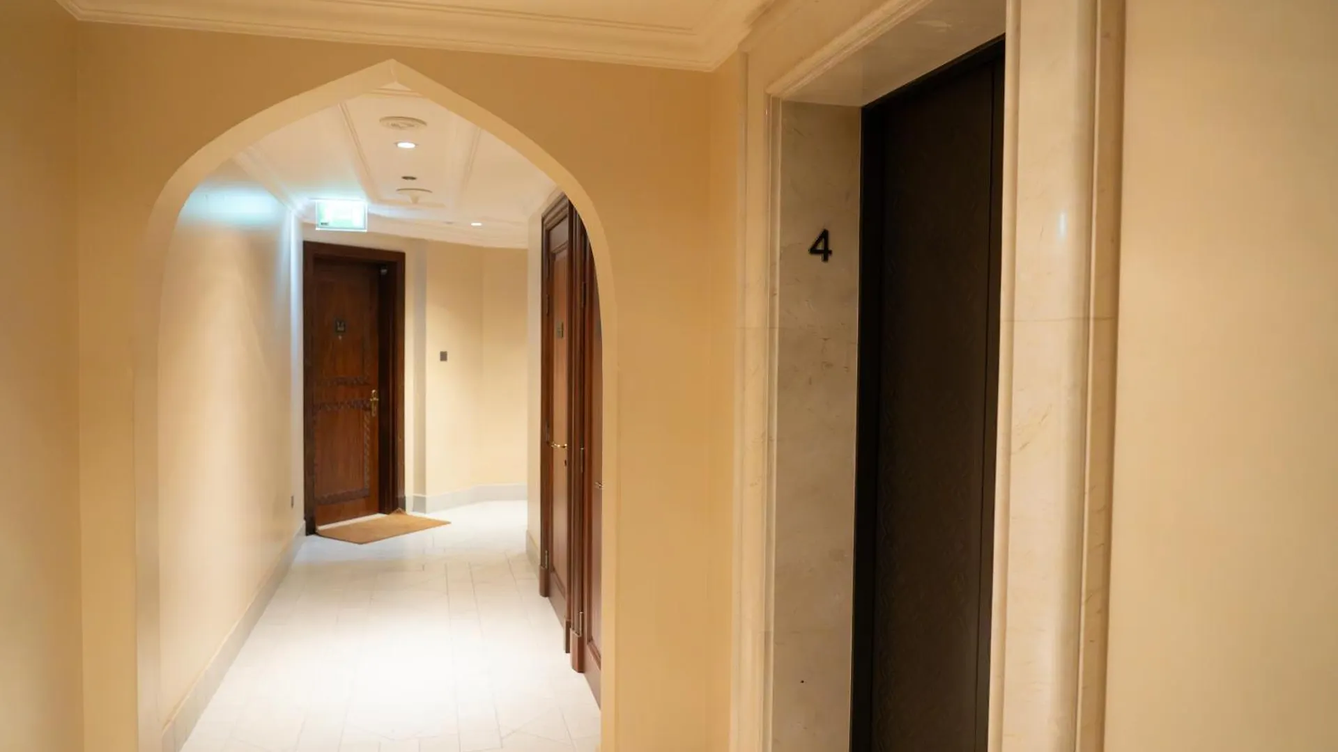 Reehan Suites, Downtown Dubai - Near Burj Khalifa & Dubai Mall 0*,  United Arab Emirates