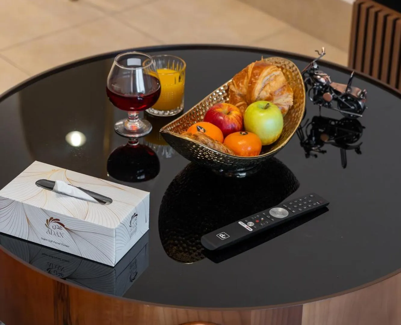 Reehan Suites, Downtown Dubai - Near Burj Khalifa & Dubai Mall